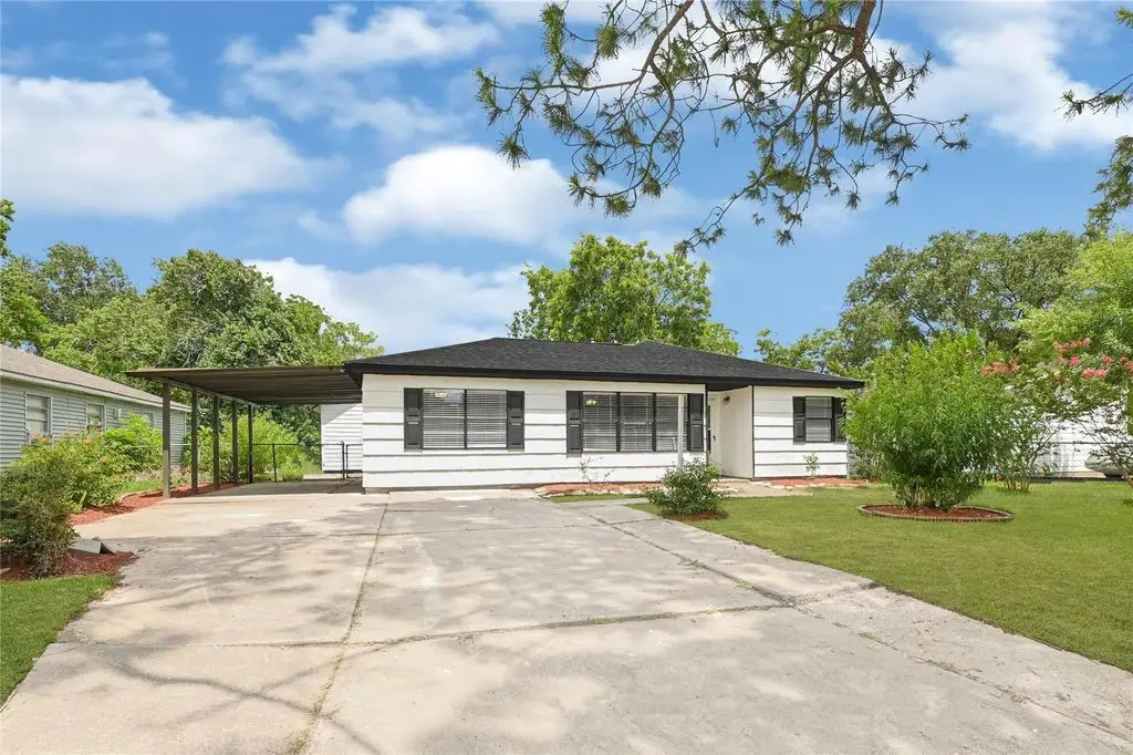 13915 Nitida Street, Houston, TX 77045 - Image #1