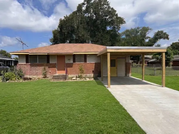 432 N Holland Street, Bellville, TX 77418