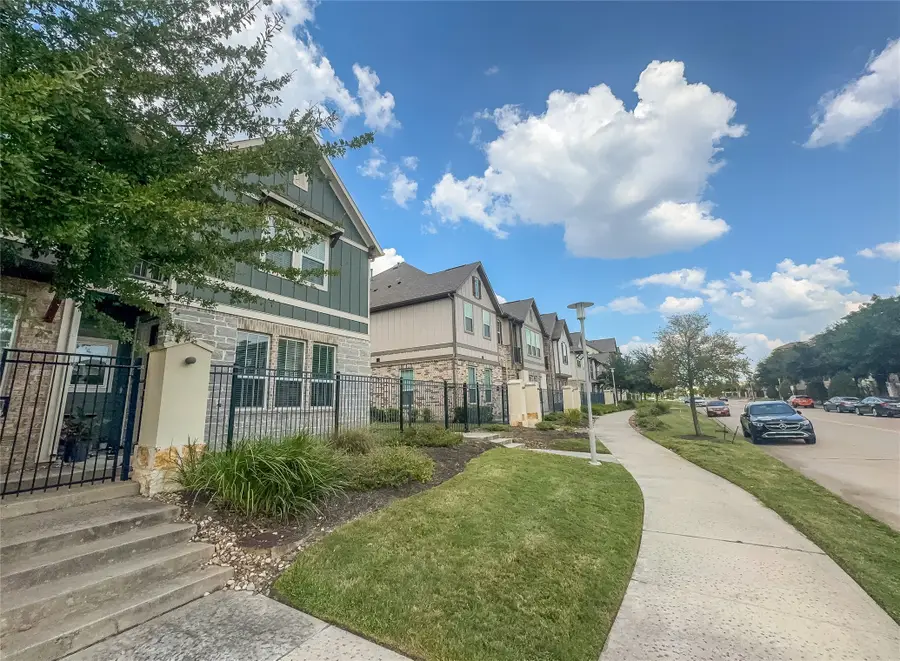 9503 Towne Lake Parkway, Cypress, TX 77433 - Image #2