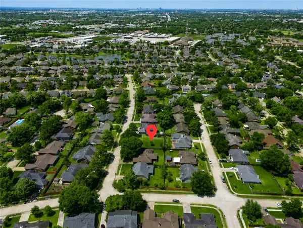 2310 Hartman Drive, Sugar Land, TX 77478
