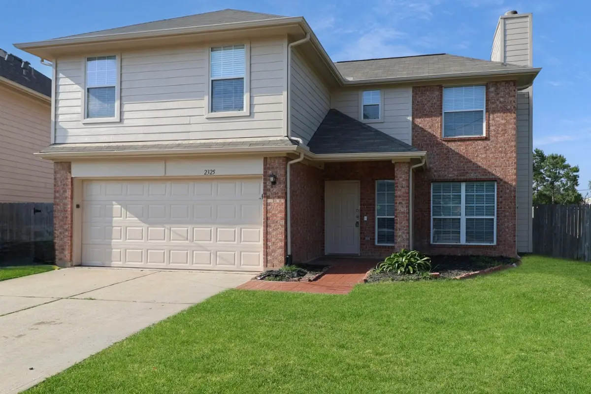 2325 Shady Pine Drive, Conroe, TX 77301 - Image #1