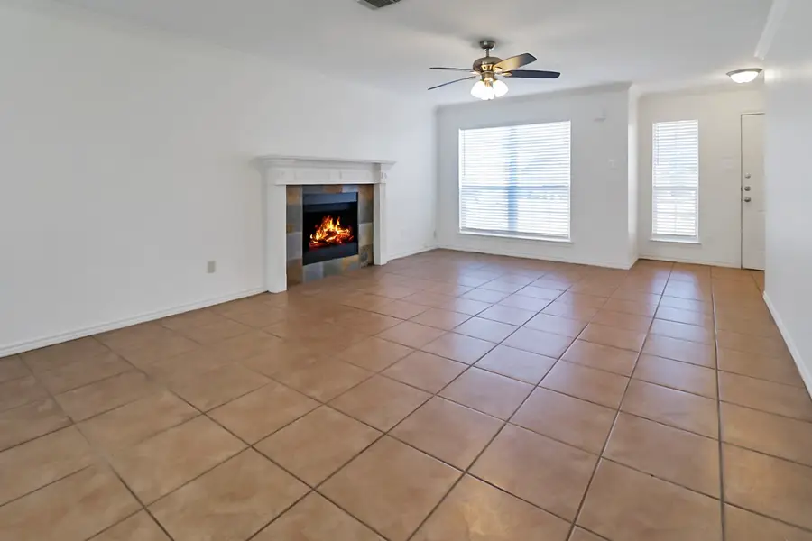 2325 Shady Pine Drive, Conroe, TX 77301 - Image #3