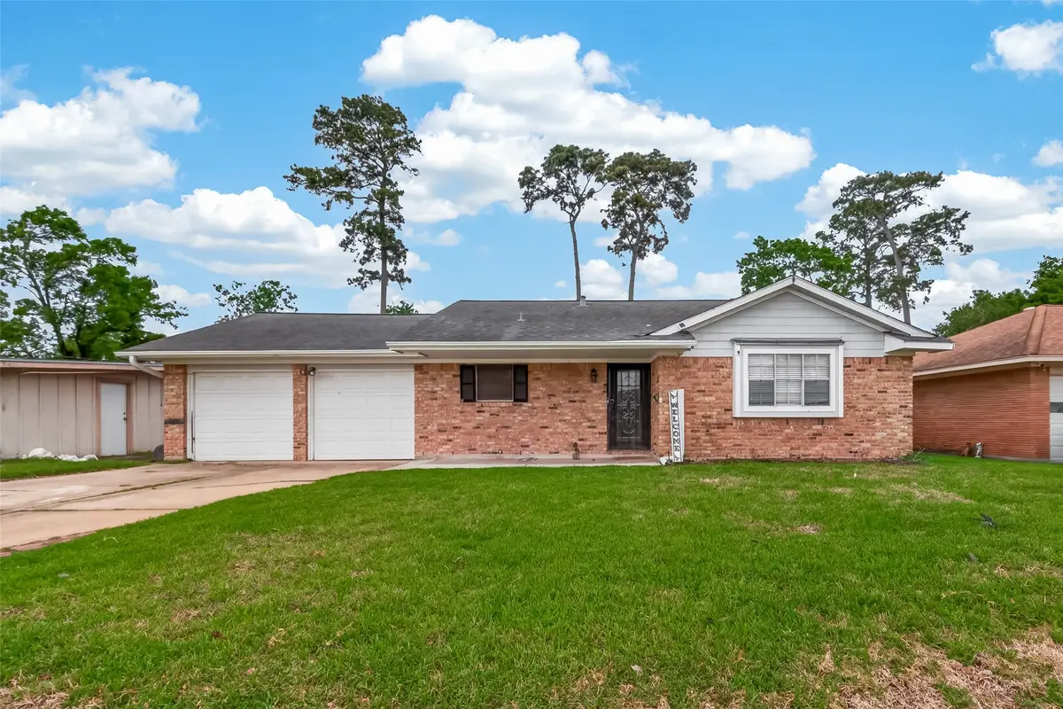 14011 Hollypark Drive, Houston, TX 77015 - #1