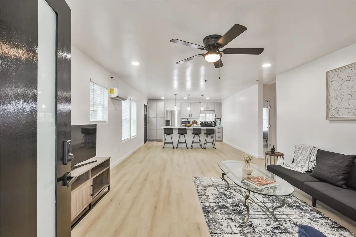 4705 A&B Pease Street, Houston, TX 77023 - #1