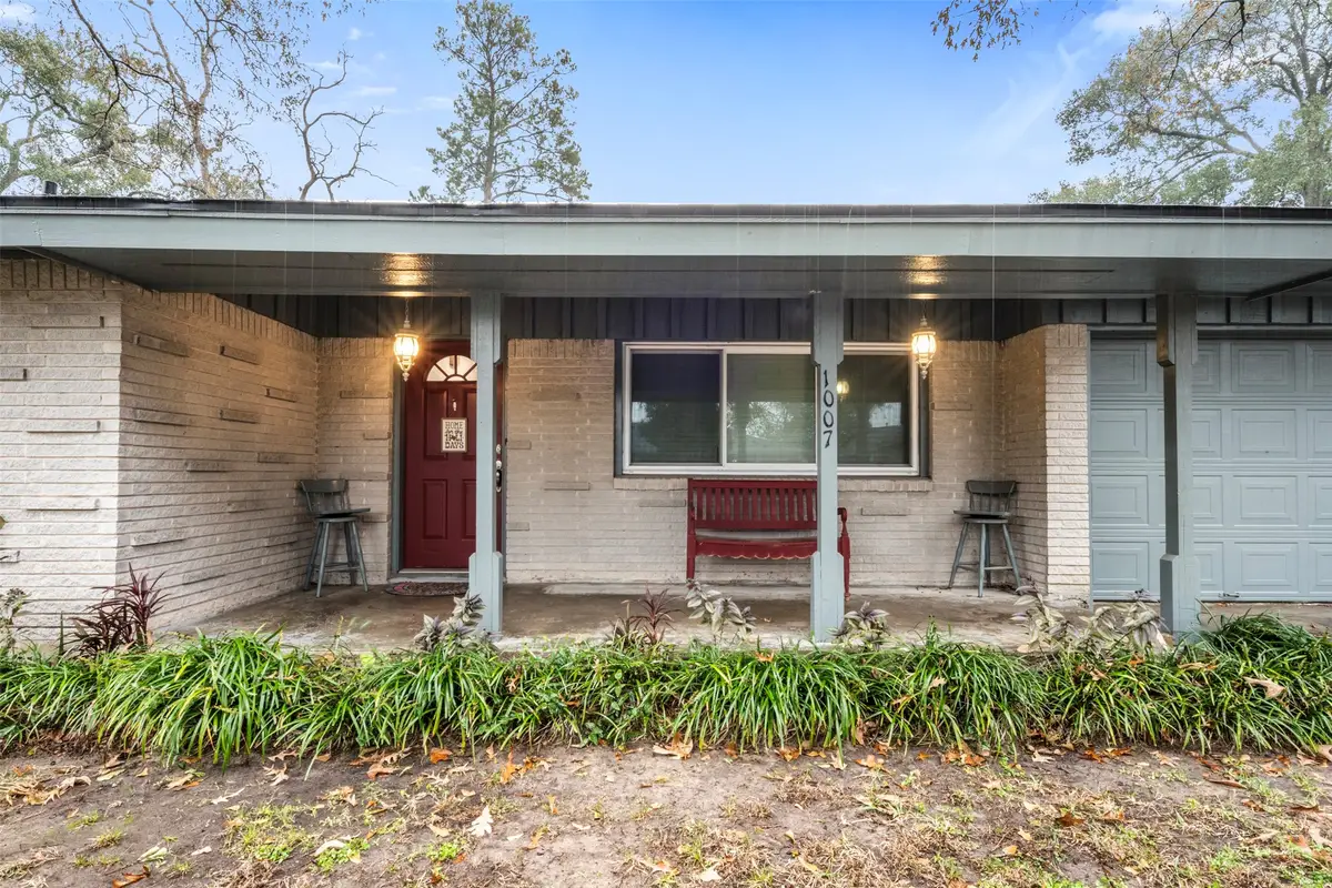 1007 Windswept Drive, Conroe, TX 77301 - Image #1