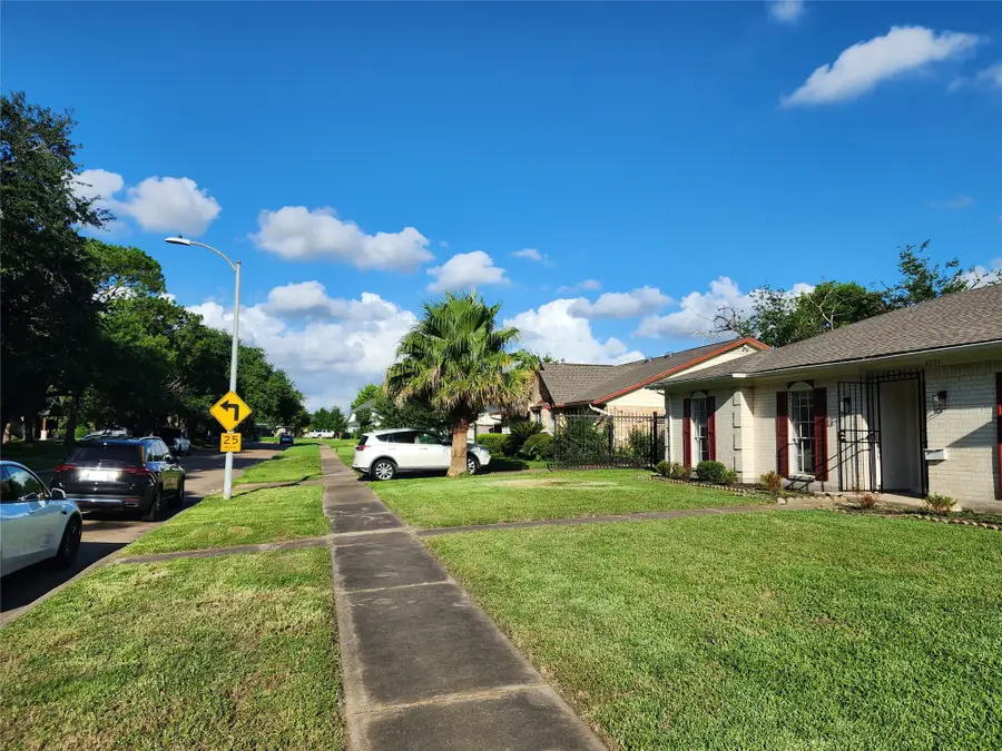 8531 Hiawatha Drive, Houston, TX 77036 - #2