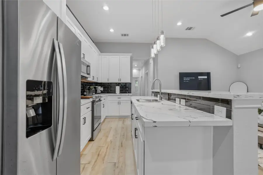 5202 Northridge Drive #A/B, Houston, TX 77033 - #3