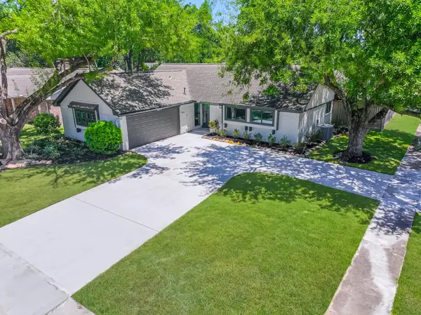 5302 Arbor Vitae Drive, Houston, TX 77092