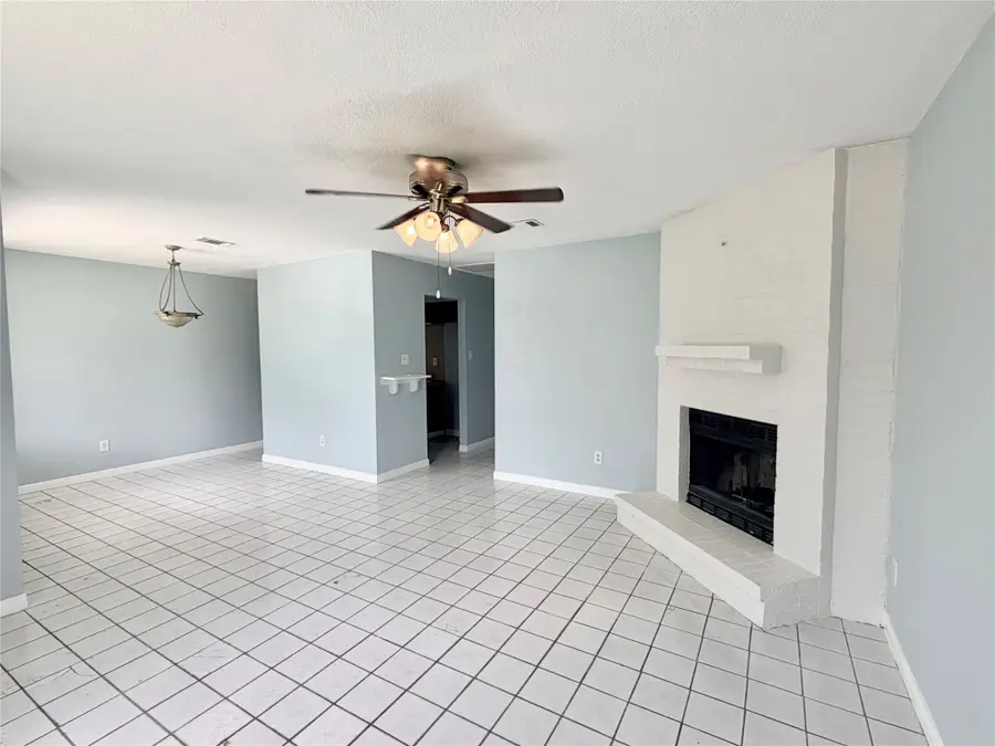 2612 4th Avenue N, Texas City, TX 77590 - #2