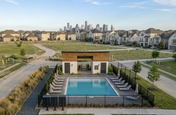 2722 Maxroy Street, Houston, TX 77007