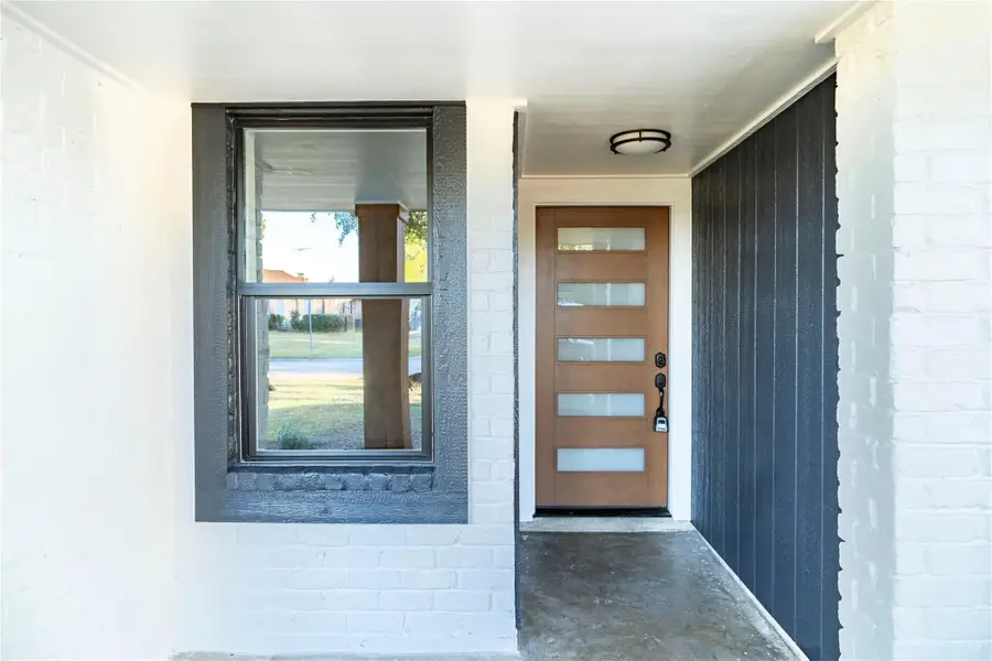 10907 Sharpview Drive, Houston, TX 77072 - Image #3