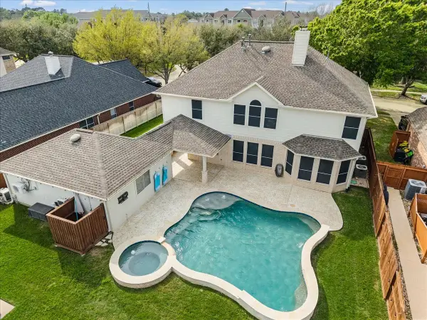 17602 Laguna Trail Drive, Houston, TX 77095