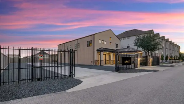 4119 Allen St, Houston, TX 77007