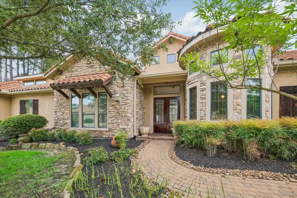 70 Shadow Creek Ridge Drive, Spring, TX 77389