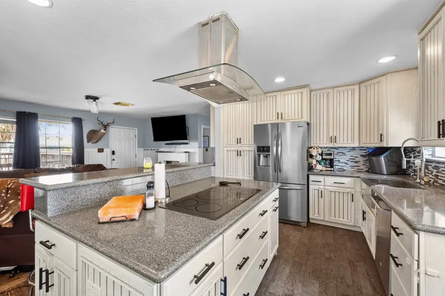 436 Pompano Street, Bayou Vista, TX 77563 - #2