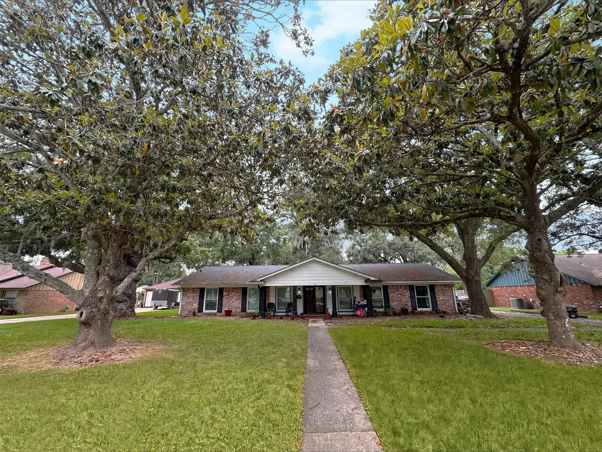 127 Begonia Street, Lake Jackson, TX 77566 - #1