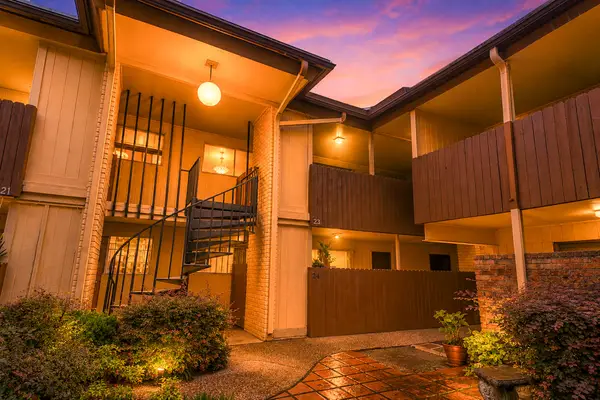 7714 Renwick Drive #23, Houston, TX 77081