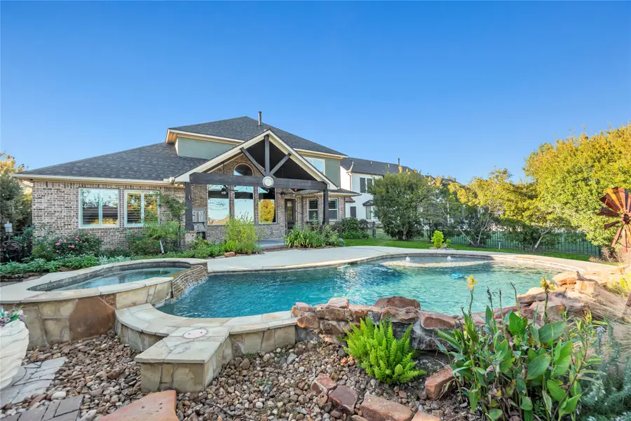 18904 W Grand Pine Circle, Montgomery, TX 77356 - Image #2