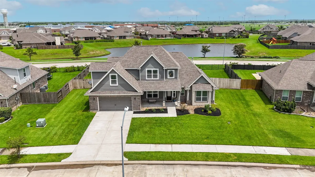 14407 Meadowlands Drive, Monterey Belvieu, TX 77523 - #1