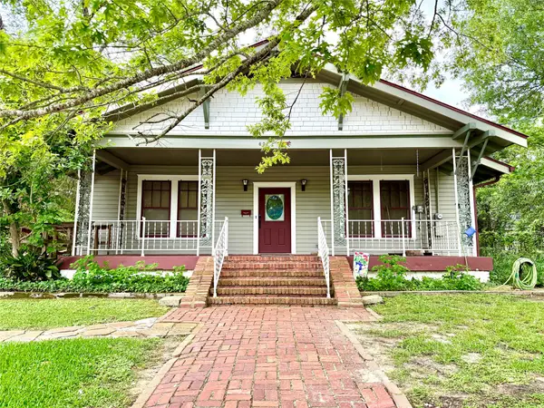 607 W Fox Street, Caldwell, TX 77836
