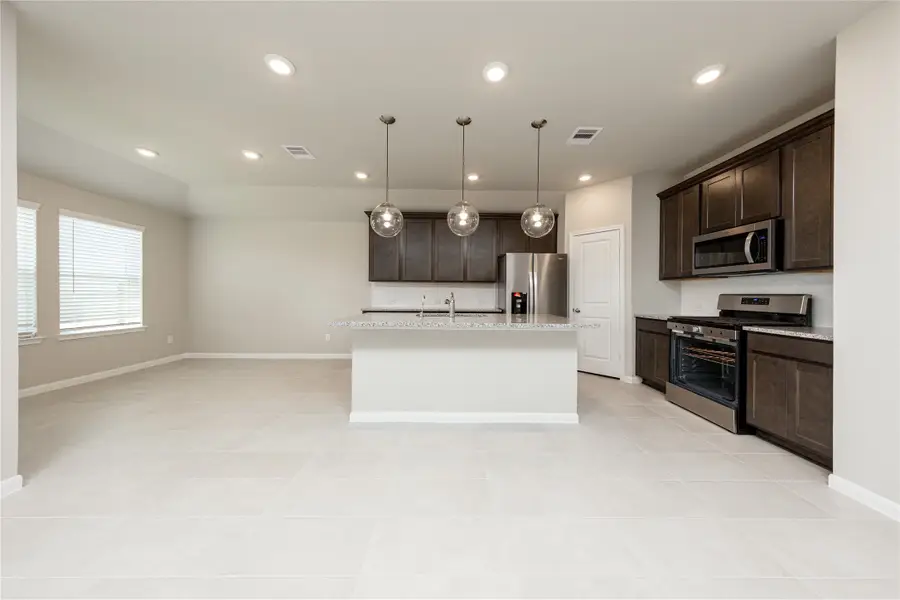 235 Orchard Laurel Drive, Alvin, TX 77511 - Image #2