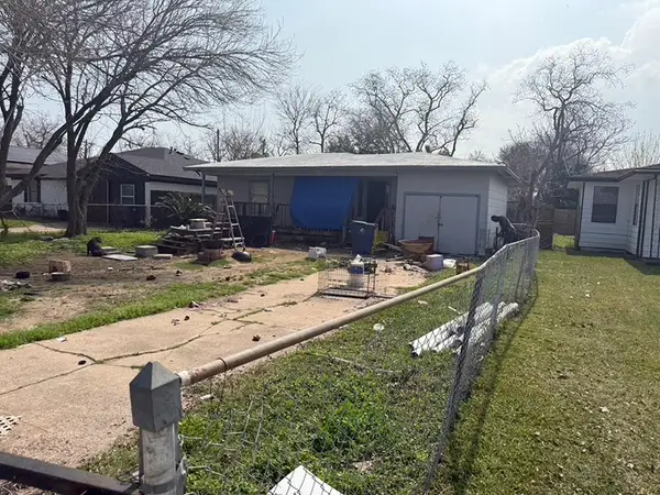 29 17th Avenue N, Texas City, TX 77590