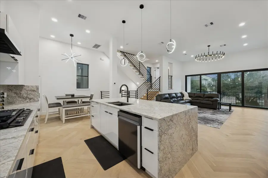 809 Memorial Heights Drive, Houston, TX 77007 - #2