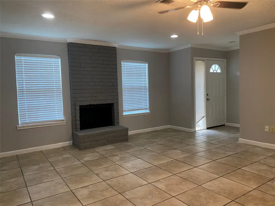 10946 Bexley Drive #946, Houston, TX 77099 - #2