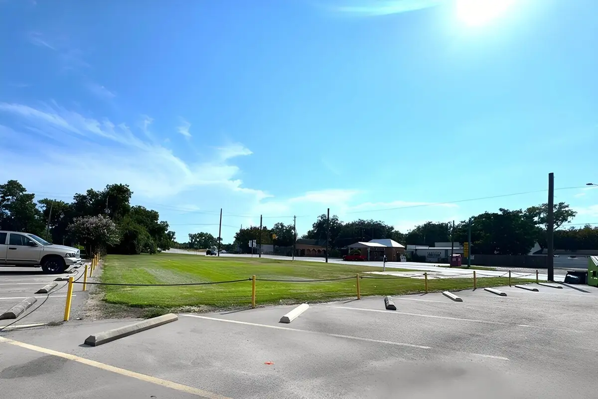 145 S Richmond Road, Wharton, TX 77488 - #1