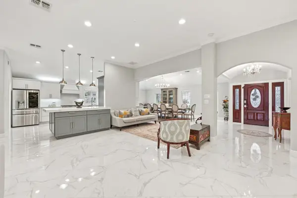 106 Mignon Lane, Houston, TX 77024