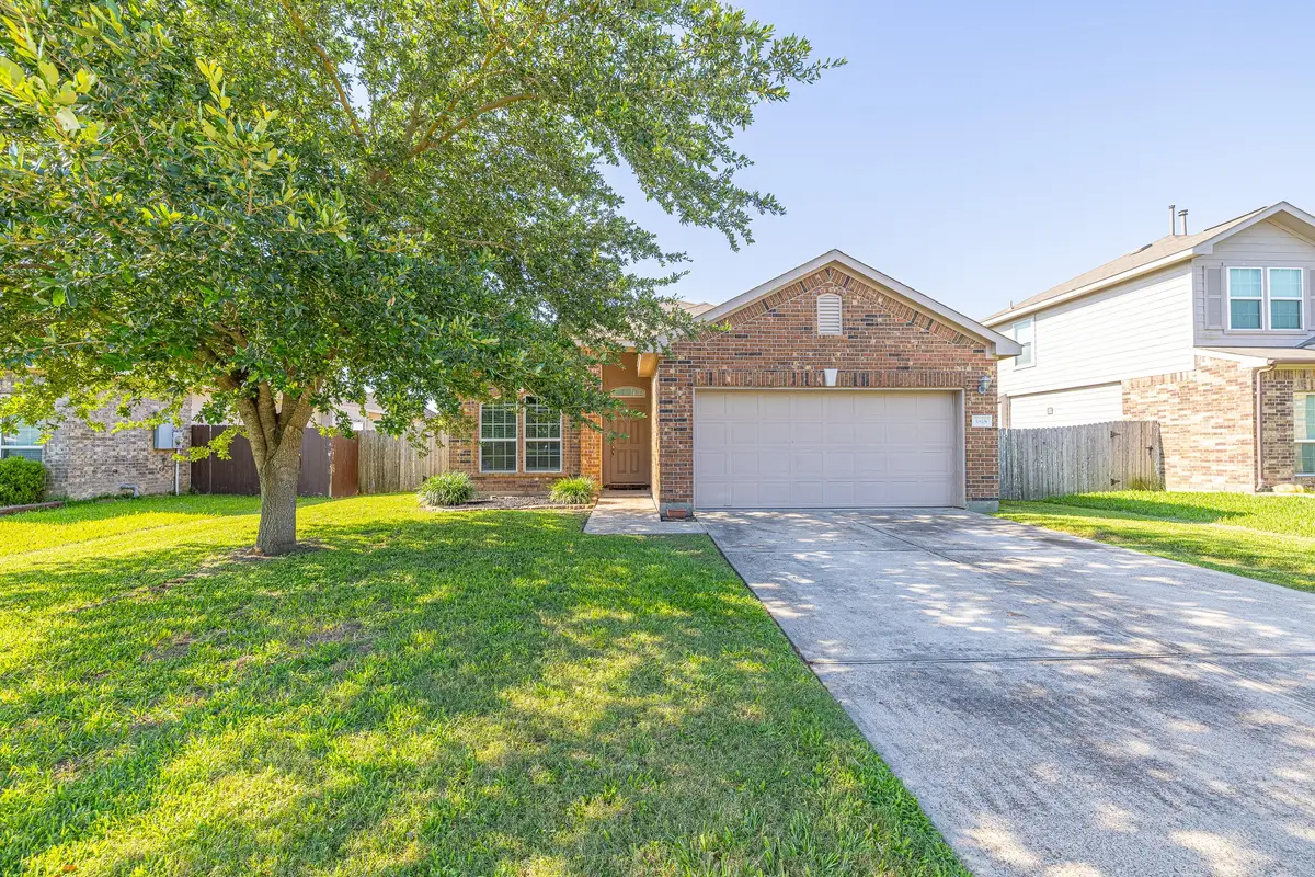 3818 Hunters Trail, Baytown, TX 77521 - #1