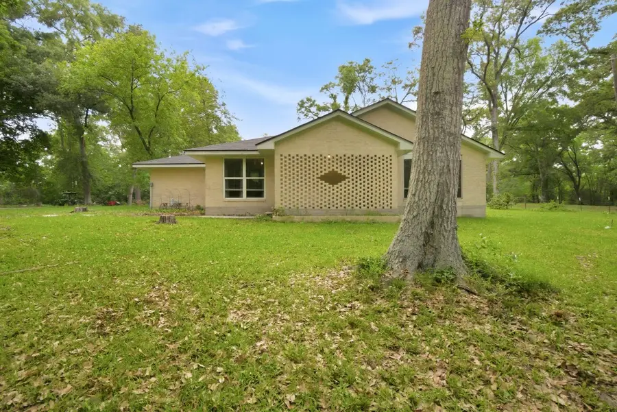 6161 Woodland Lakes Loop, Willis, TX 77378 - #3