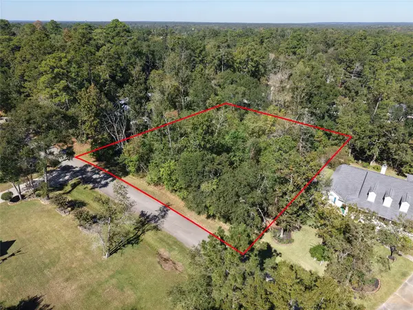 2433 Carriage Ridge Lane, Conroe, TX 77384