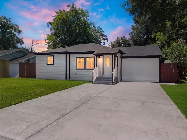 1105 W Ellaine Avenue, Pasadena, TX 77506