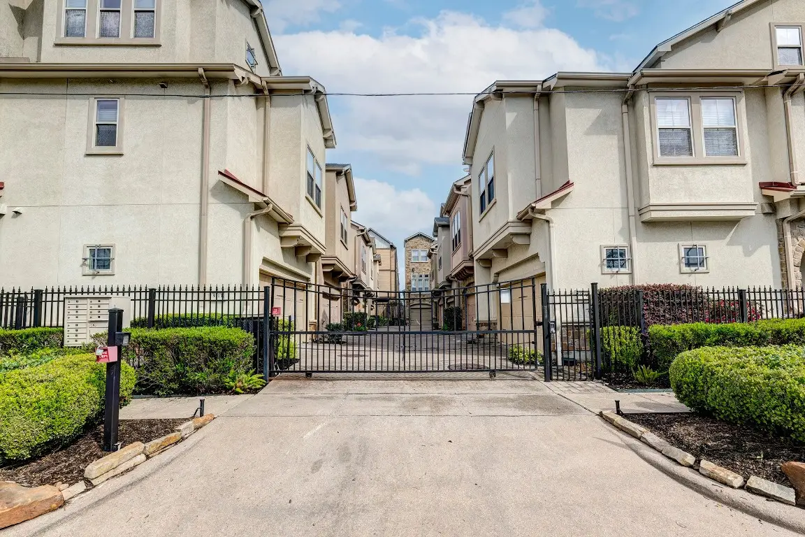 931 W 23rd Street #B, Houston, TX 77008 - #1