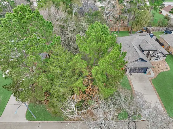 12614 Brightwood Drive, Montgomery, TX 77356