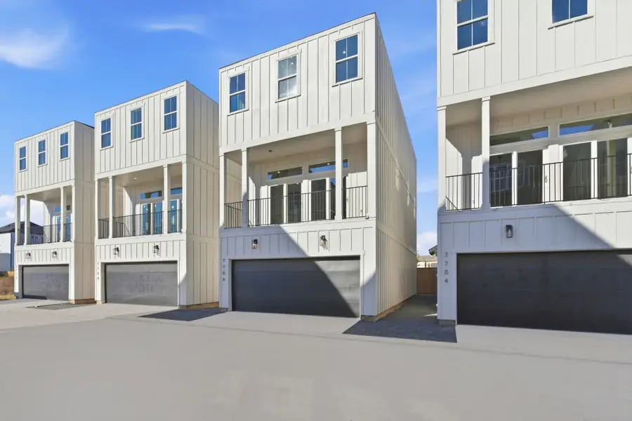 7706 Earl Rudder Way, Houston, TX 77055 - Image #3