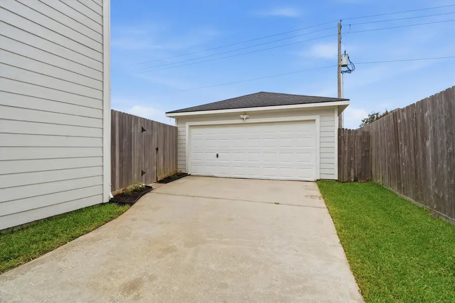 254 Rolling Brook Drive, Dickinson, TX 77539 - #2