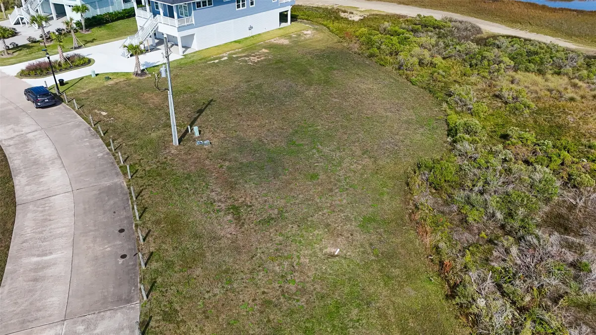 25723 Bay Breeze Drive, Galveston, TX 77554 - Image #1