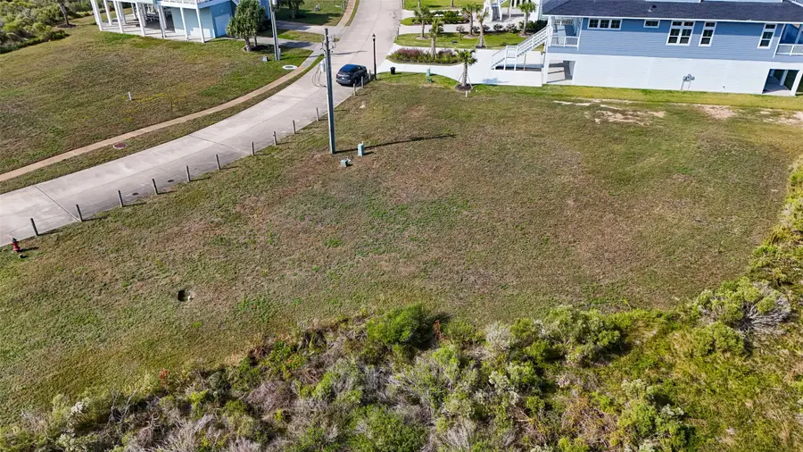 25723 Bay Breeze Drive, Galveston, TX 77554 - Image #2