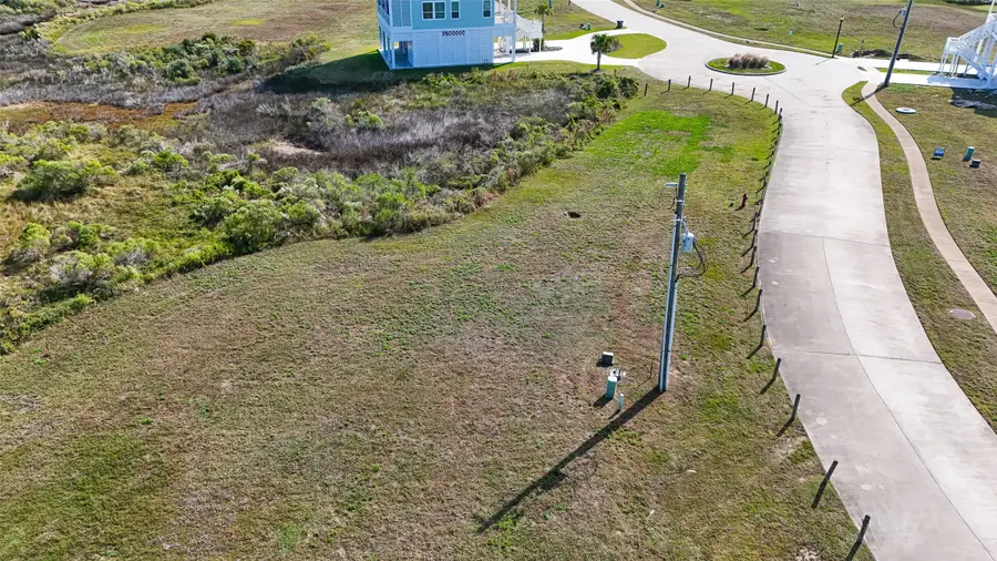 25723 Bay Breeze Drive, Galveston, TX 77554 - Image #3