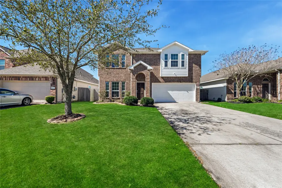 512 Forest Village Circle, La Marque, TX 77568 - #2