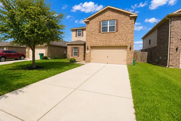 9427 Ruby Mist Drive, Rosharon, TX 77583