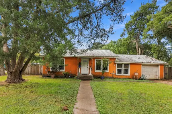 701 W Foley Street, Alvin, TX 77511