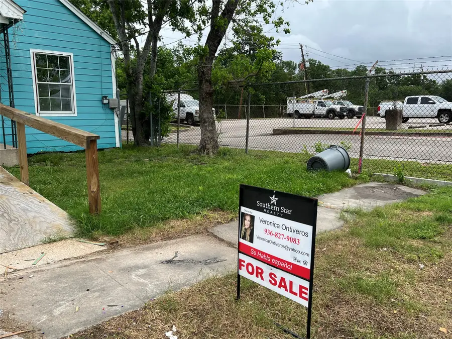 5745 Newport Street, Houston, TX 77023 - #2