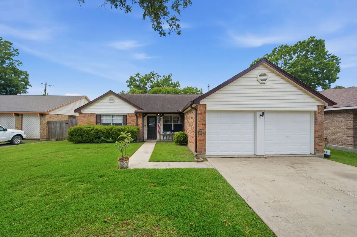 411 Forest Hills Drive, League City, TX 77573 - #1