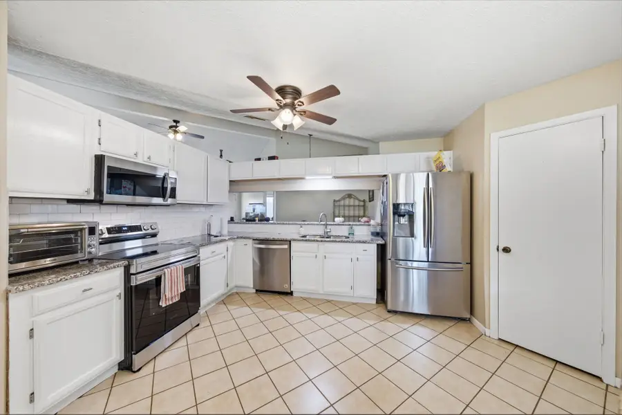 411 Forest Hills Drive, League City, TX 77573 - #3