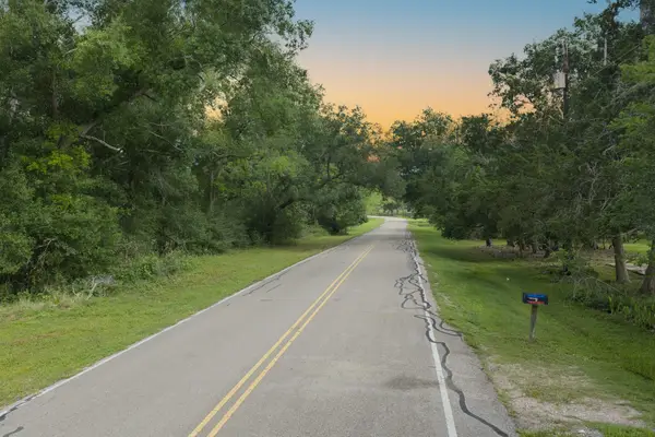 214 County Road 875, West Columbia, TX 77486
