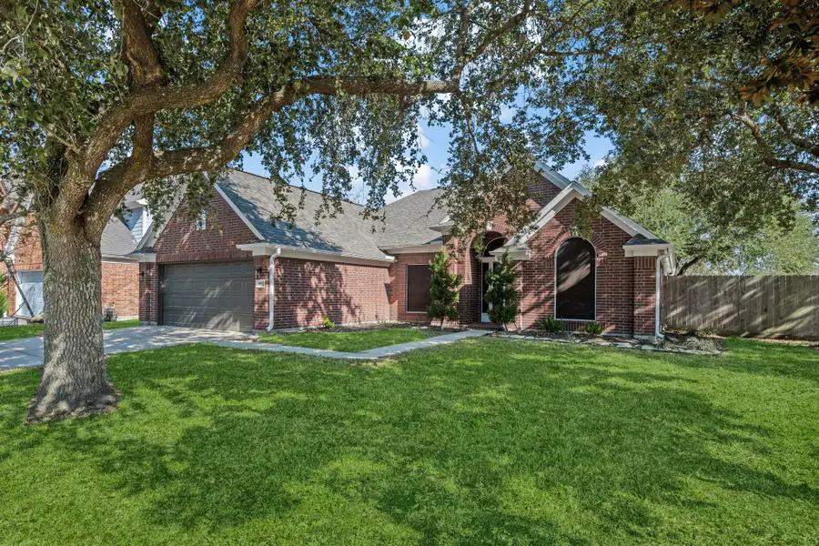 8102 Blue Jay Street, Baytown, TX 77523 - Image #2