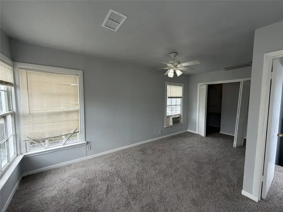 1427 W 6th Street, Freeport, TX 77541 - #2